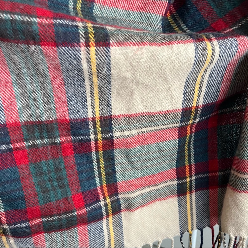 Camel Plaid Scarf - Picture 2 of 3